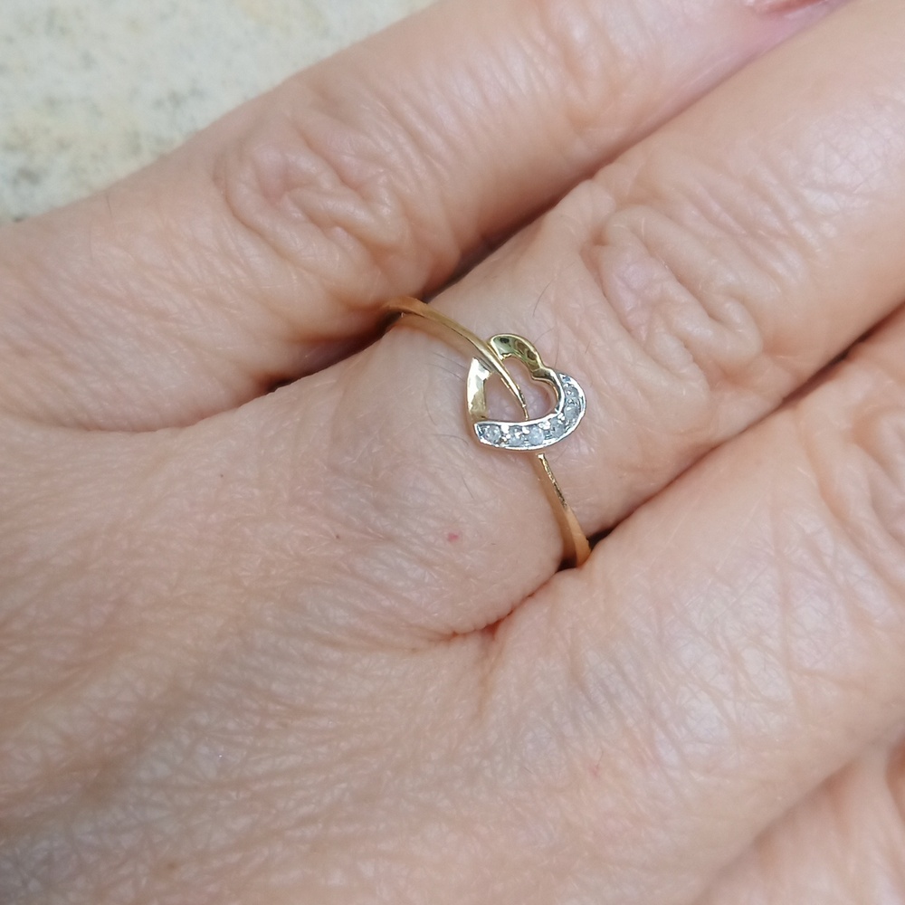 Vintage 14K Gold Women's Ring Natural Diamond Dainty Heart Sz 6.5